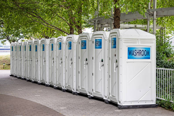 Best Sanitation services for porta potties  in Strathmore, CA